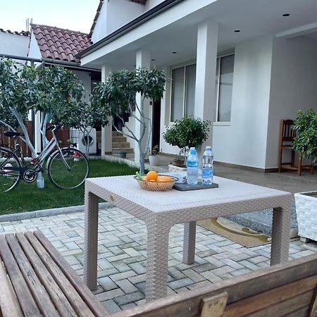 Guest House Esanbja Берат Екстериор снимка