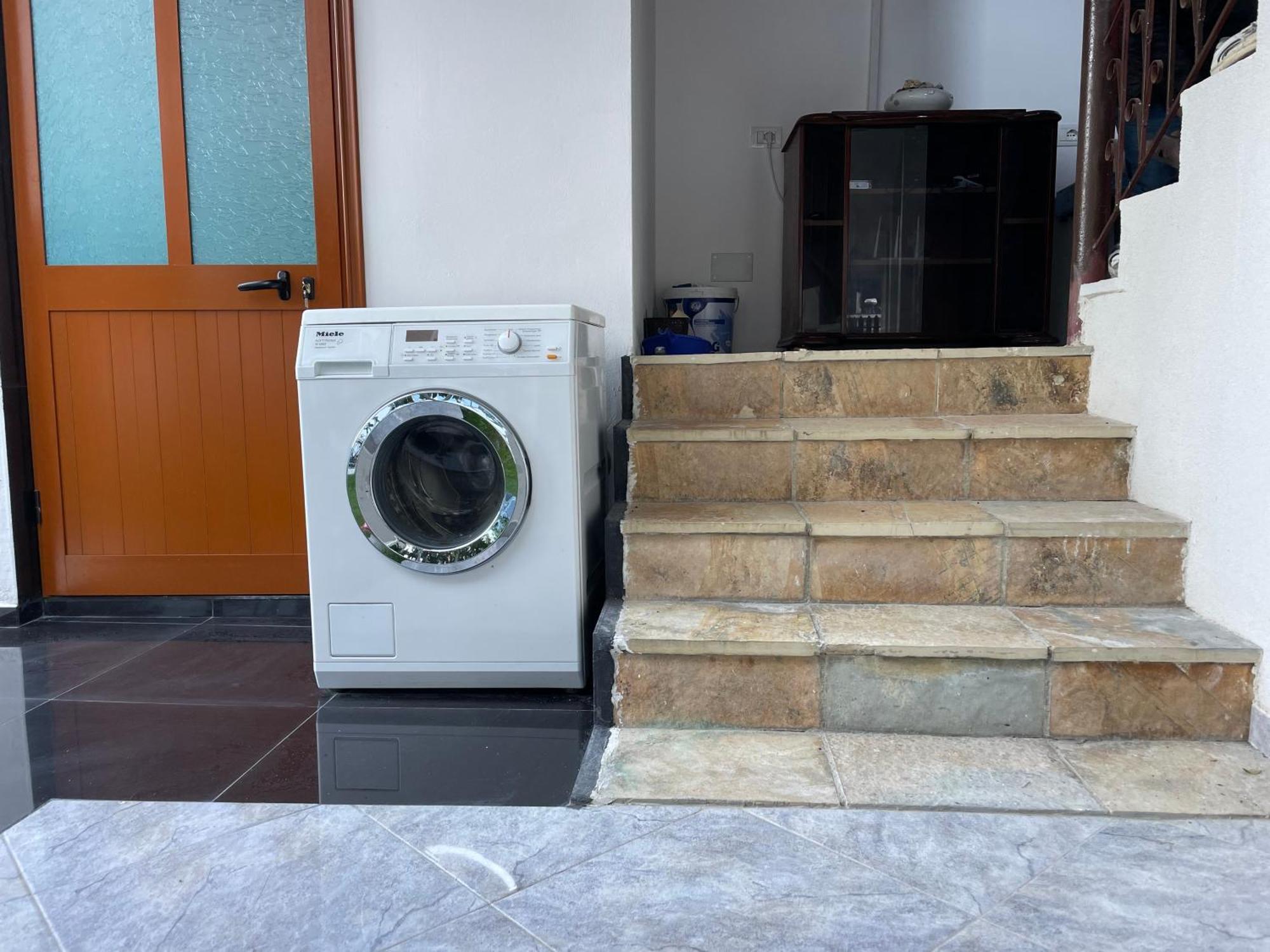 Guest House Esanbja Берат Екстериор снимка